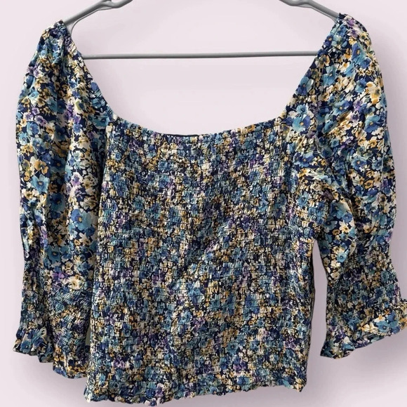 LUSH NWT FLORAL SCOOPNECK TOP SIZE MEDIUM - Picture 2 of 5